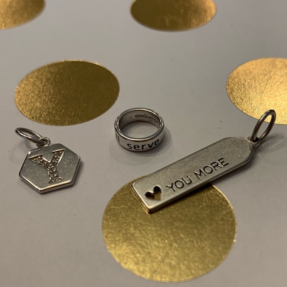 Origami Owl Core affirmation band, tag & letter Y